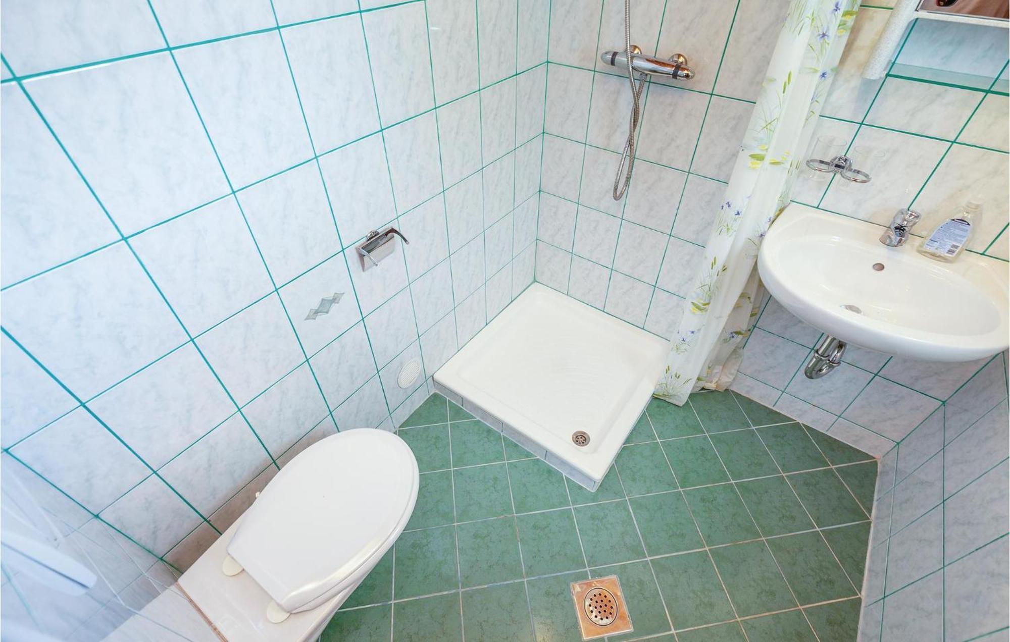 1 Bedroom Cozy Apartment In Crikvenica Luaran gambar