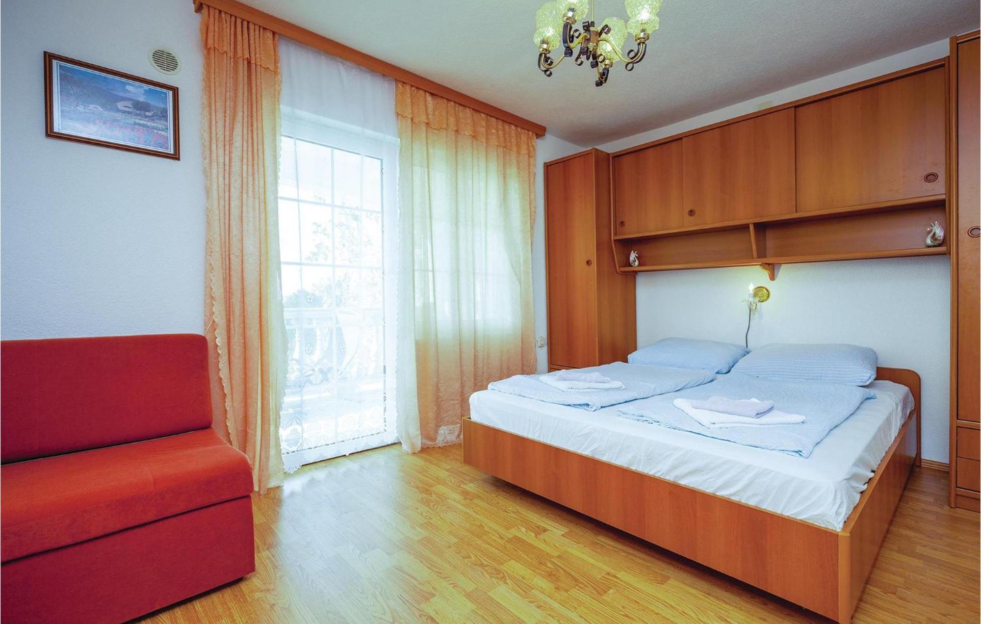 1 Bedroom Cozy Apartment In Crikvenica Luaran gambar