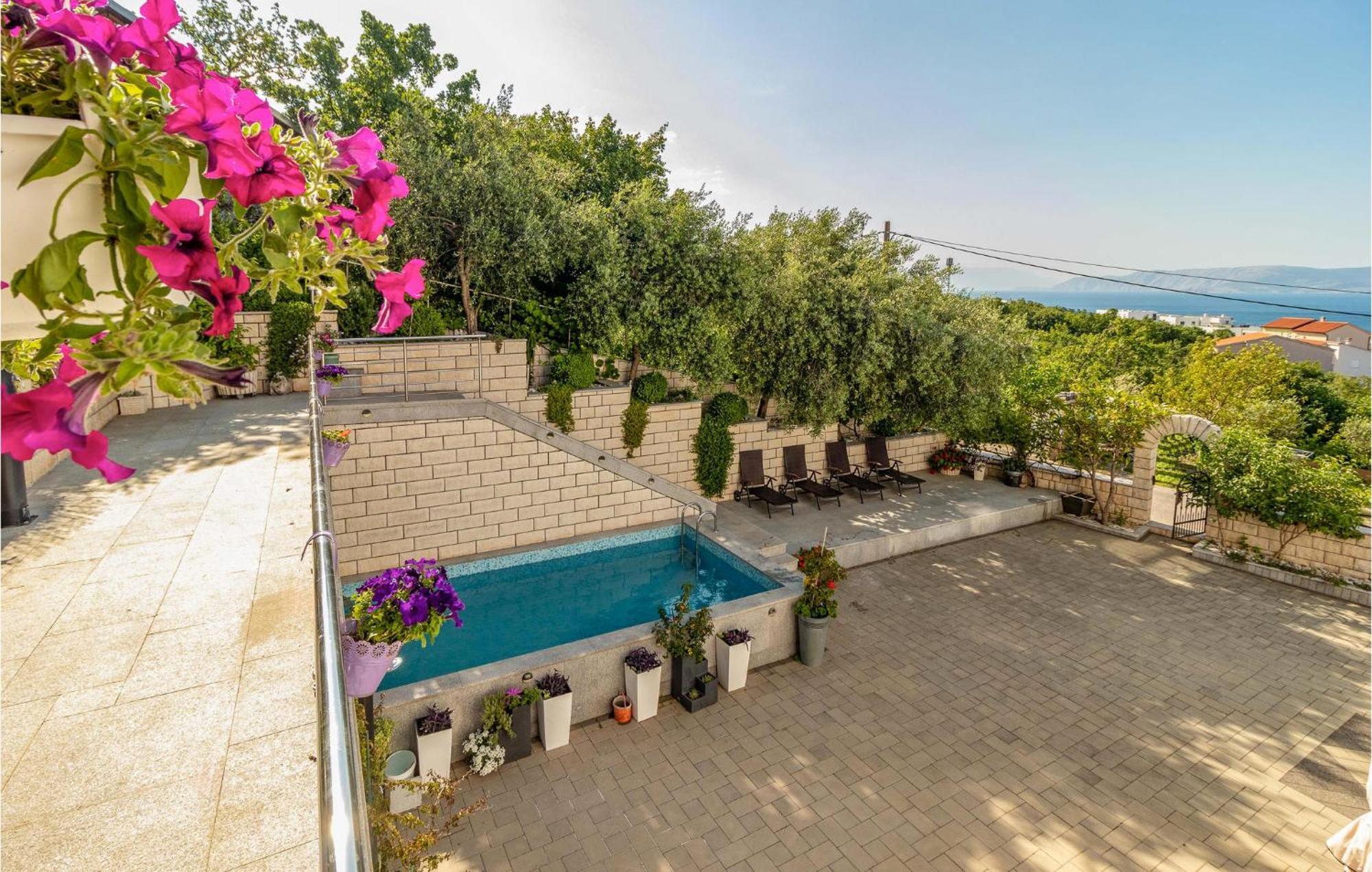 1 Bedroom Cozy Apartment In Crikvenica Luaran gambar