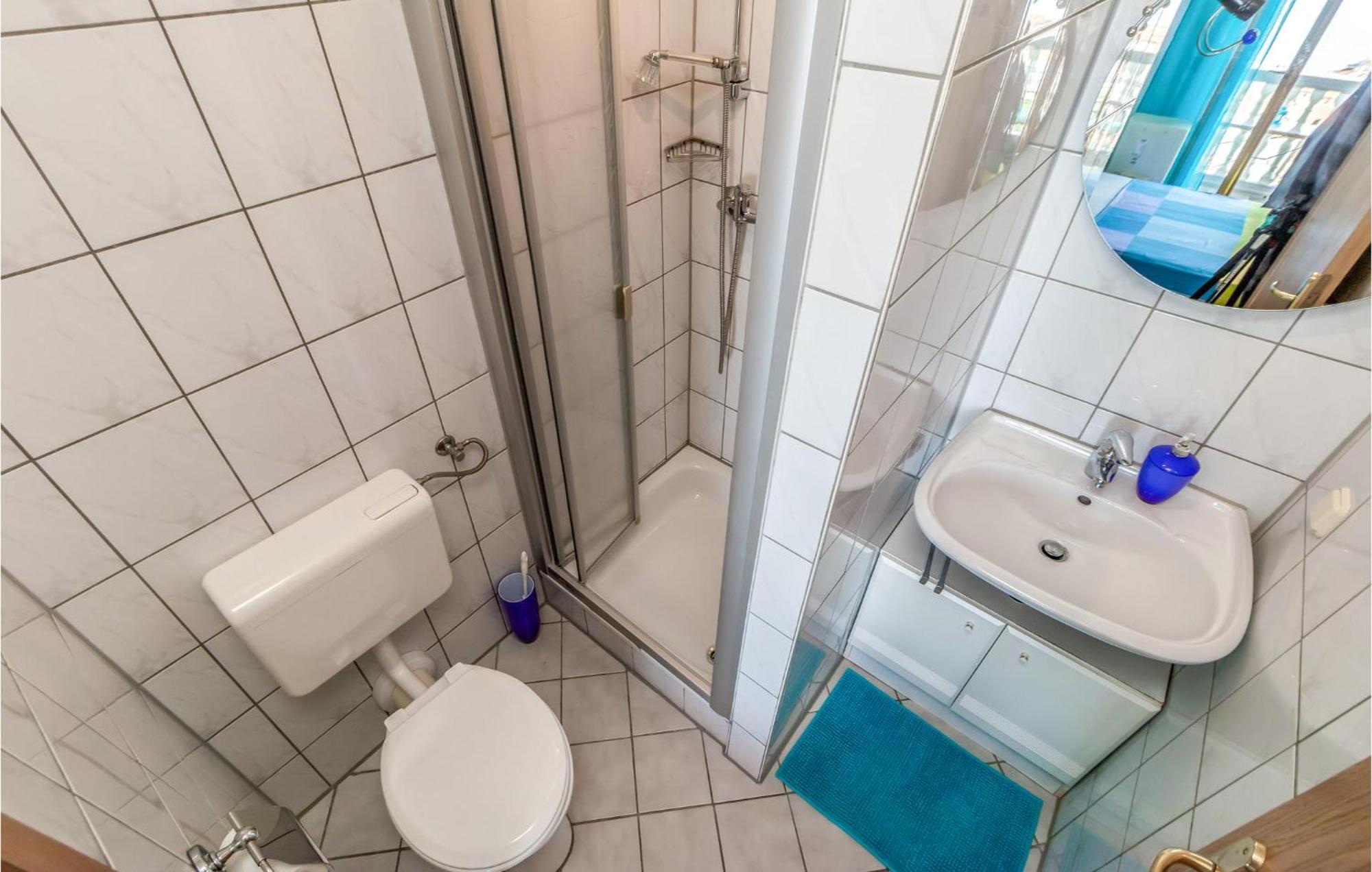 1 Bedroom Cozy Apartment In Crikvenica Luaran gambar
