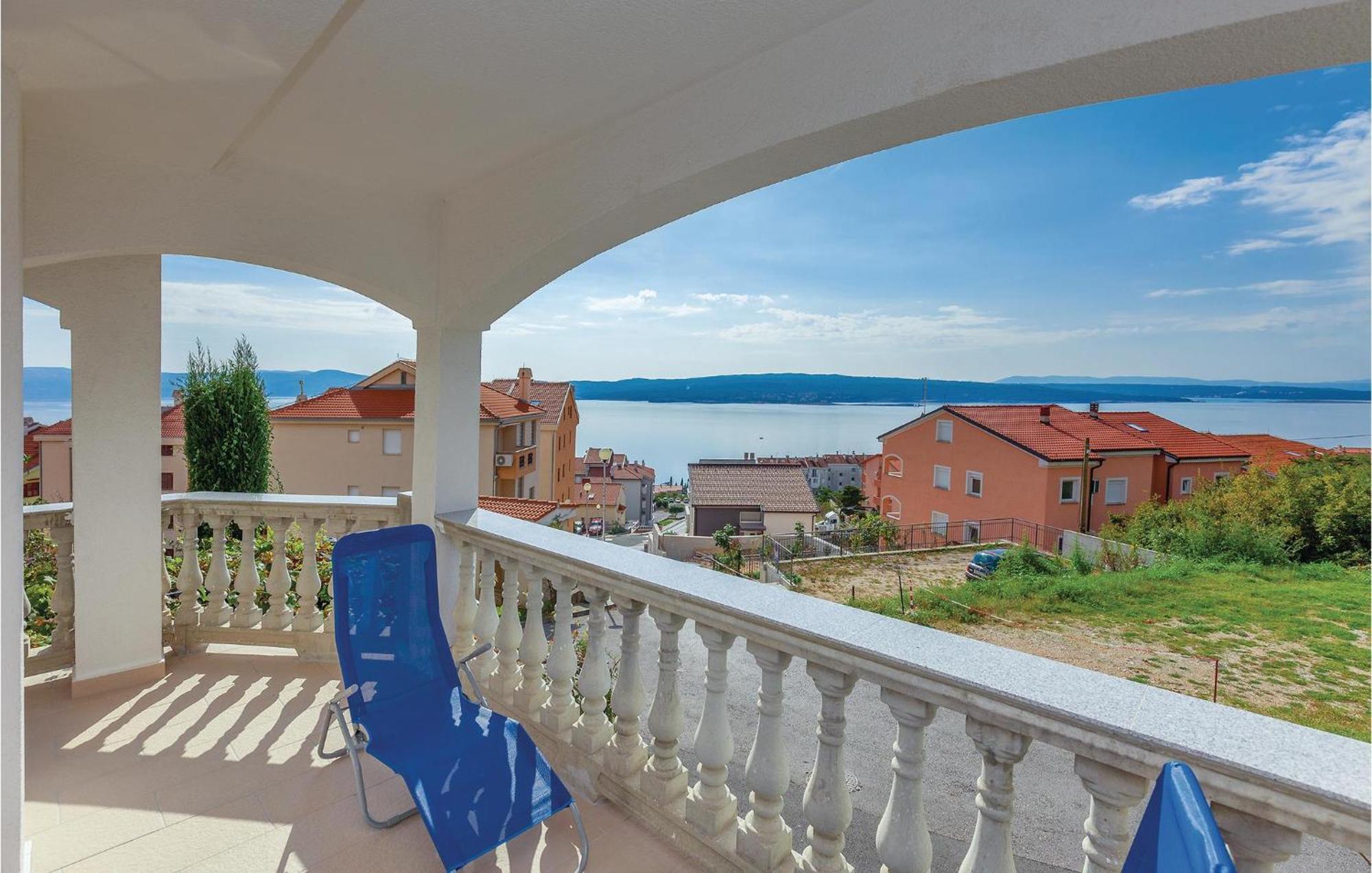 1 Bedroom Cozy Apartment In Crikvenica Luaran gambar
